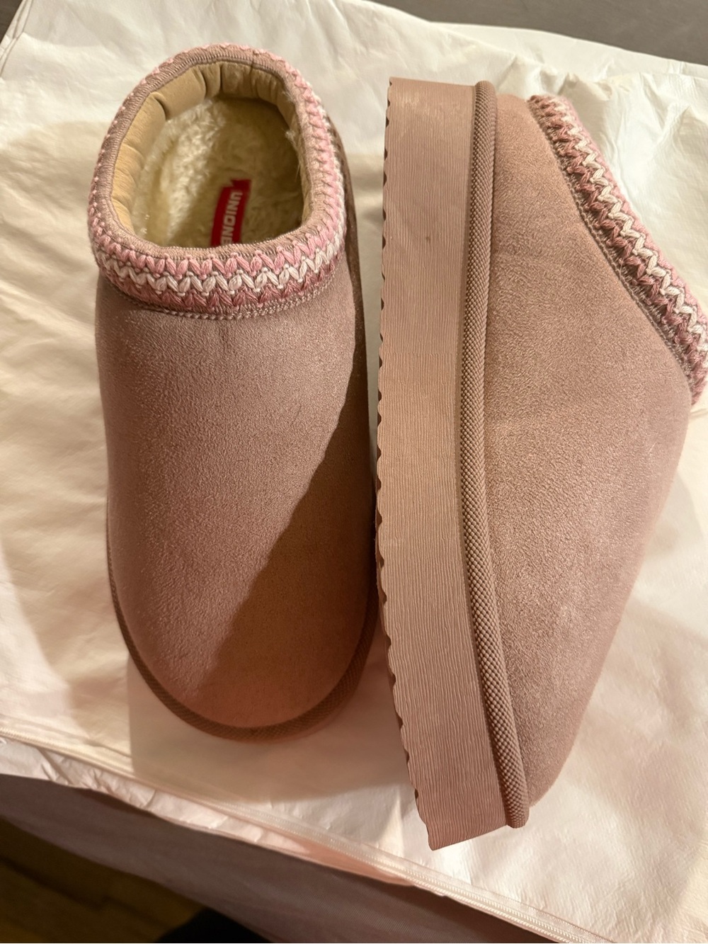 UNIONBAY Women's Pink Cozy Slip-On Slippers